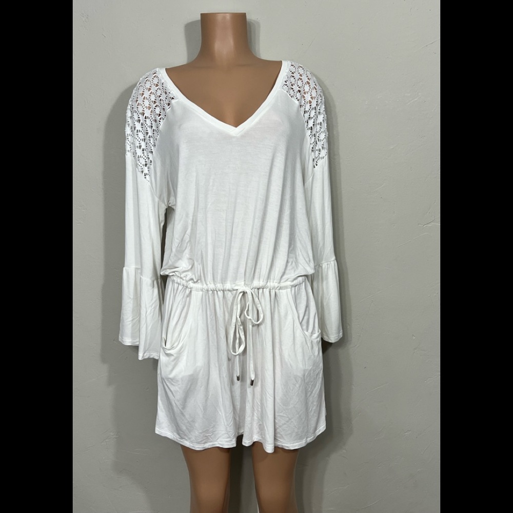 La Blanca swimsuit cover up